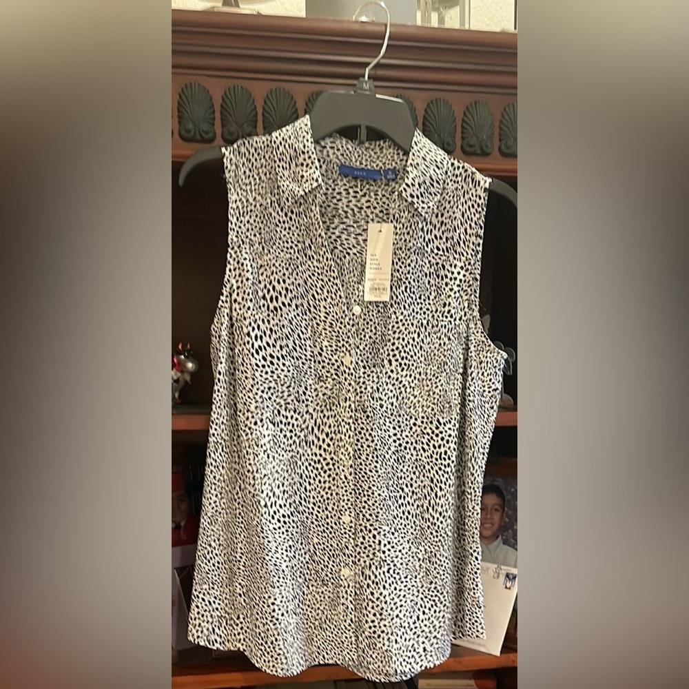 Sleeveless Black and White Print Top